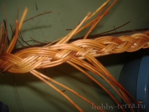Плетение-из-лозы-загибки-Коса---ШАГ-19
