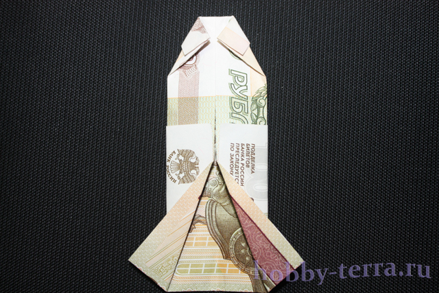 Оригами из денег. Рубашка с галстуком из купюры.